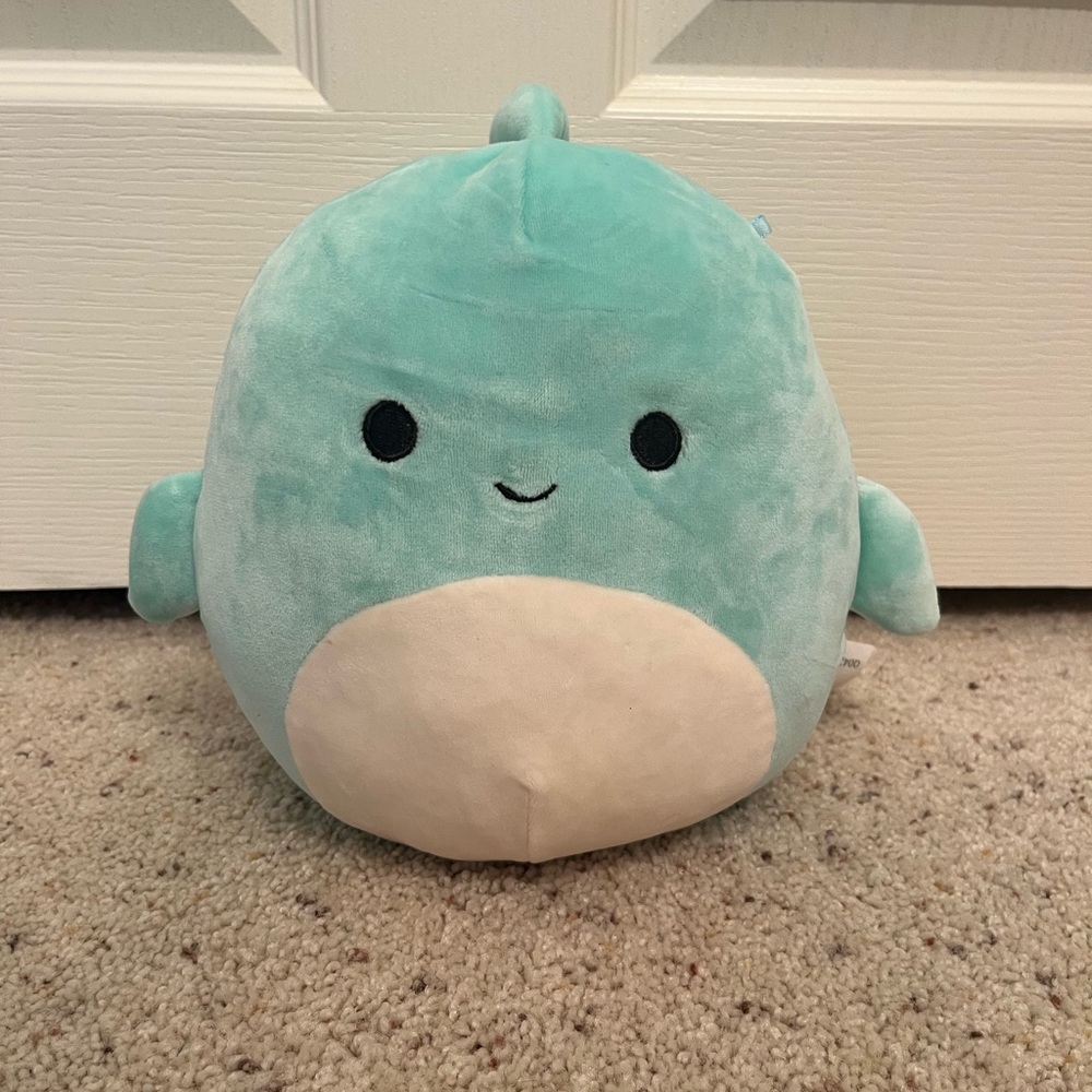 Perry the dolphin squishmallows NWOT  8”